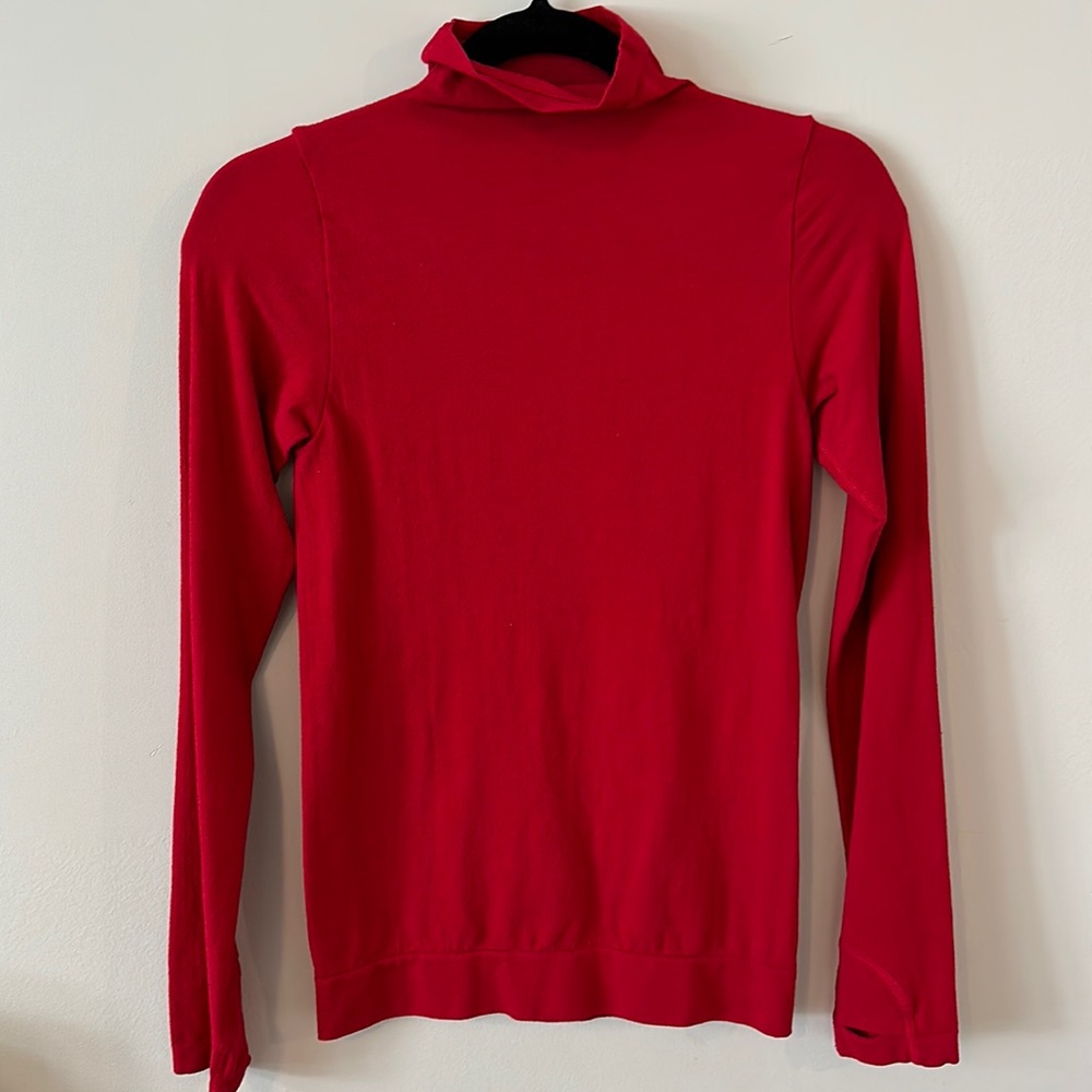Athleta Womens Small Red Remarkawool Mock Turtleneck Base Layer Shirt 152512